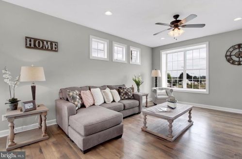 202 Ctr St, Hanover PA 17331-2829 exterior