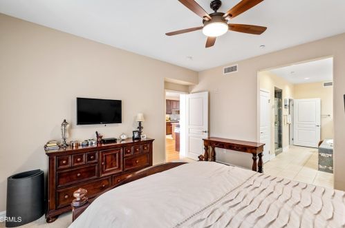 1583 Windshore Way, Oxnard CA 93035-1406 exterior