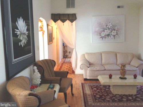 100 Split Rock Rd, Browns Mills NJ  08015-6542 exterior