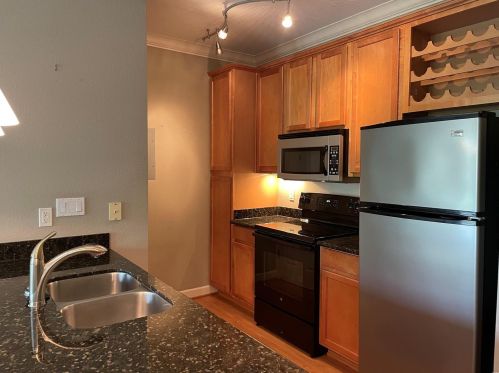 2706 Mcknight Crossing Ct, Saint Louis MO  63124-1690 exterior