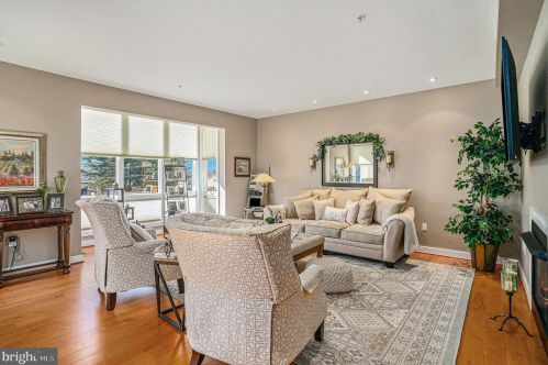 4329 Boone St, Philadelphia PA  19128-4904 exterior