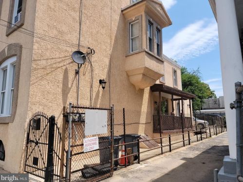 3535 8th St, Philadelphia, PA 19140-4418