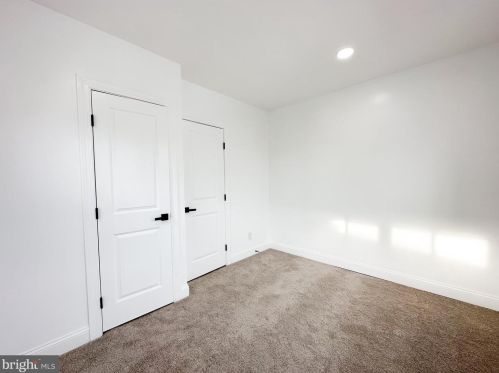 5217 New Hampshire Ave, Washington DC 20011-7920 exterior