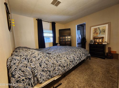 18214 2nd St, Phoenix AZ  85022-1006 exterior