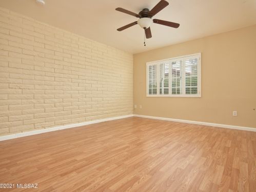 5677 Camino De La Noche, Tucson AZ  85718-4420 exterior