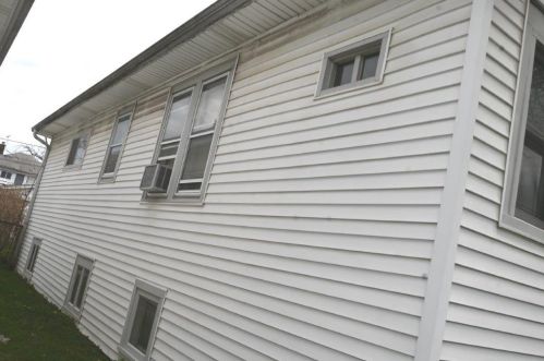 215 18th Ave, Broadview, IL 60153-1446