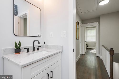 439 Newcomb St, Washington DC  20032-2650 exterior