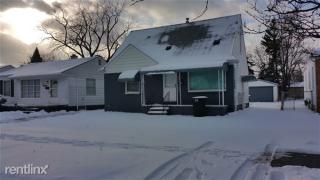 6239 Warwick St, Detroit MI  48228-3934 exterior