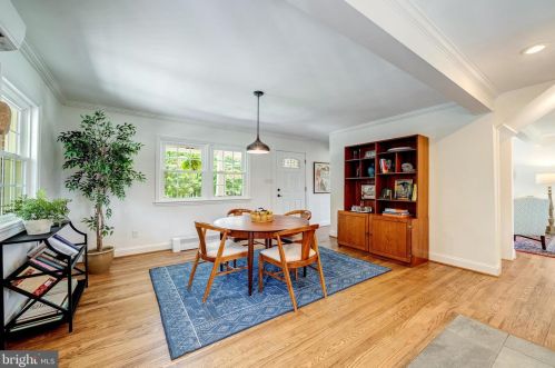 8436 Leaf Rd, Alexandria VA 22309-1708 exterior