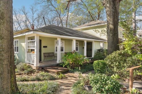 224 Lowry St, Atlanta, GA 30307-2831