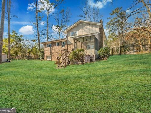 2364 Kingsland Dr, Atlanta GA 30360-1457 exterior