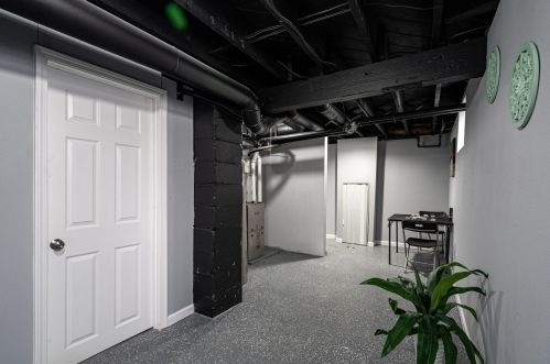 5946 40th St, Milwaukee WI  53209-3923 exterior