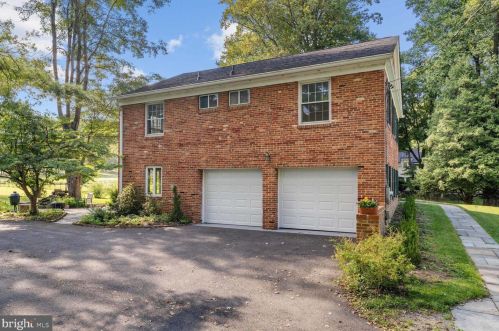 10520 Glen Rd, Rockville MD  20854-4134 exterior