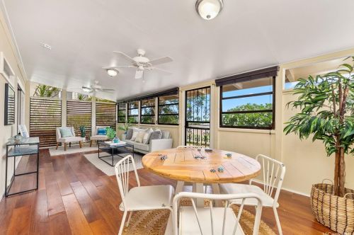 4933 Waa St, Honolulu HI 96821-1445 exterior