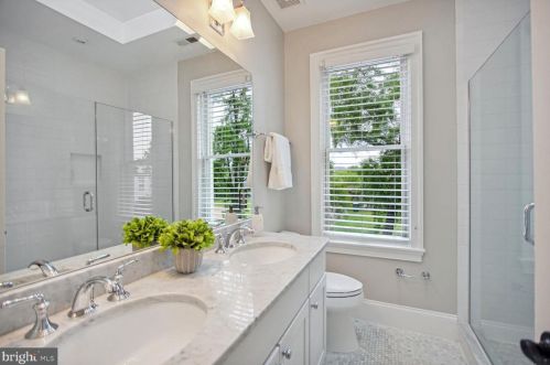 623 6 St, Washington DC 20024-2693 exterior