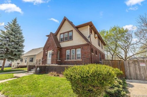 17213 Wood St, Melvindale, MI 48122-1079