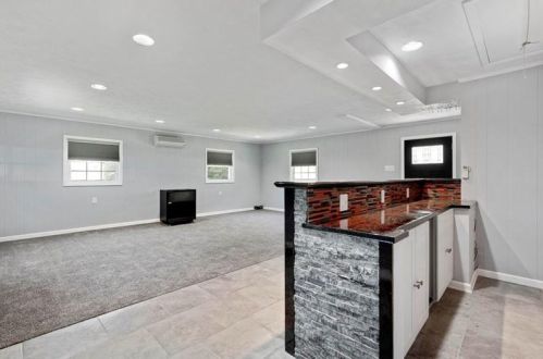 1253 Lakewood Ave, Pittsburgh PA 15229-1729 exterior