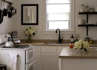 338 Euclid Ave, Milwaukee WI  53207-2650 exterior