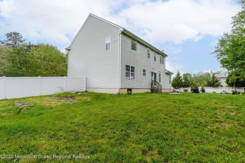 283 Leesville Rd, Jackson Twp NJ 08527-4801 exterior