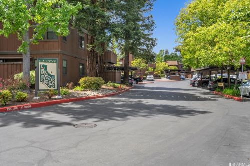 8136 Camelback Pl, Concord CA 94523-1225 exterior