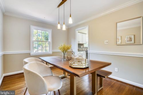 6 Mason Ave, Alexandria, VA 22301-1910