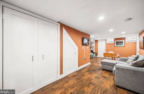 820 Earp St, Philadelphia PA  19147-5708 exterior