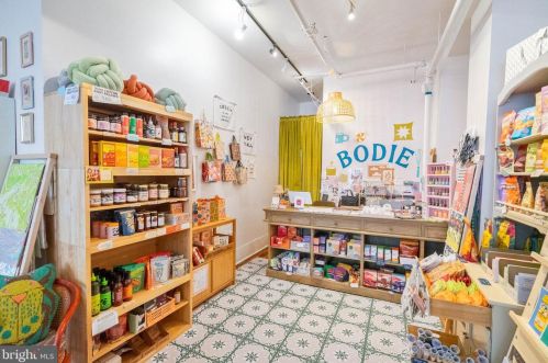 520 4 St, Philadelphia PA 19140-2417 exterior