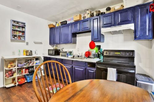 190 Winnikee Ave, Poughkeepsie NY 12601-2731 exterior