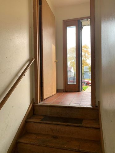 5251 64, Milwaukee WI 53218-3003 exterior