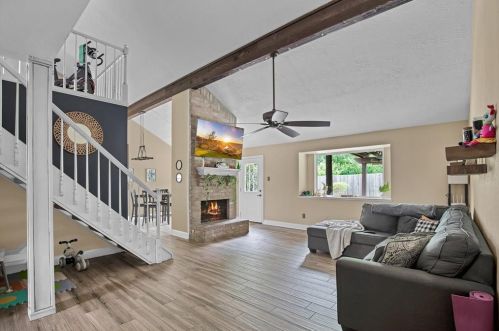 19742 Burle Oaks Ct, Humble TX 77346-1207 exterior