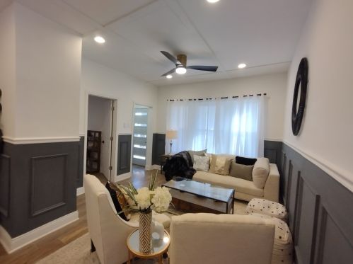 10448 Indiana Ave, Chicago IL  60628-2851 exterior