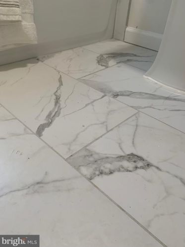 9407 Colesville Rd, Silver Spring MD 20901-4819 exterior