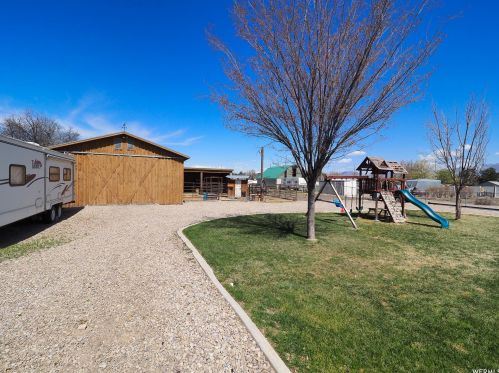 2820 7180, Taylorsville UT 84084-2921 exterior