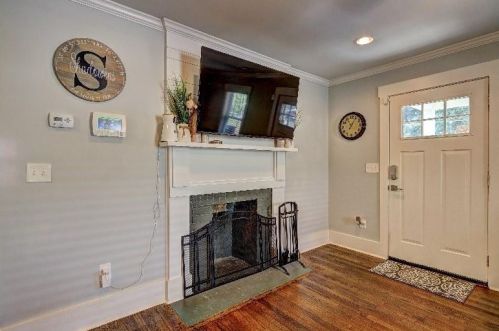 1401 Forrest Ave, Atlanta GA 30344-2709 exterior