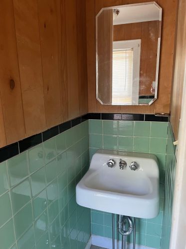 41 Thompson St, Concord NH 03301-2406 exterior