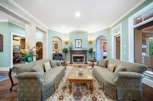 611 18 Ave, Naples FL 34120-7476 exterior