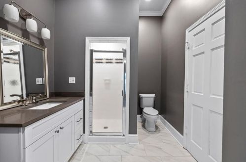 680 Holmes St, Atlanta GA  30318-7626 exterior