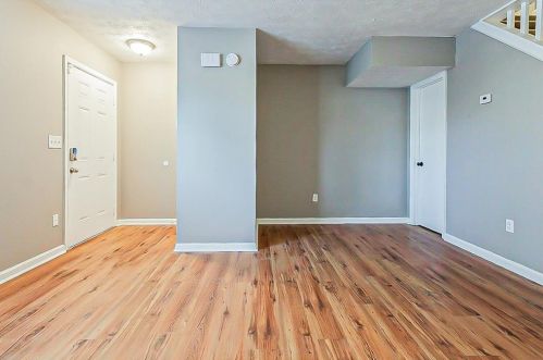 6299 Marbut Farms Ln, Lithonia GA 30058-8977 exterior