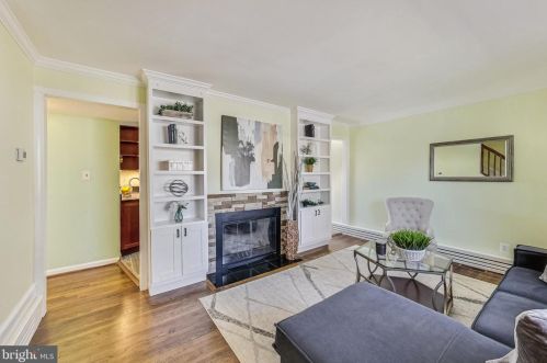 903 Robin Rd, Silver Spring MD  20901-1872 exterior