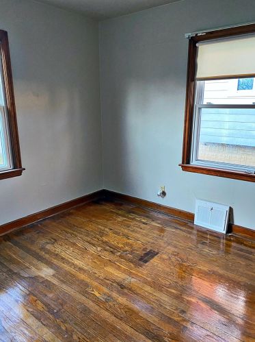 1313 54 St, Milwaukee WI 53214-3404 exterior