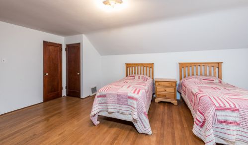 1425 Jenkinson Ct, Waukegan IL 60085-4670 exterior