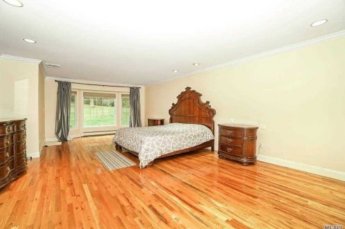 48 Candlewood Path, Huntington Station NY 11746-5306 exterior