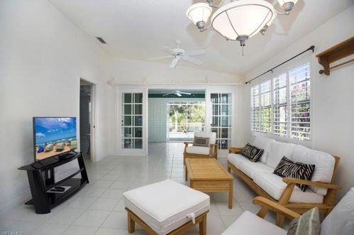 3167 Andorra Ct, Naples FL 34109-1388 exterior