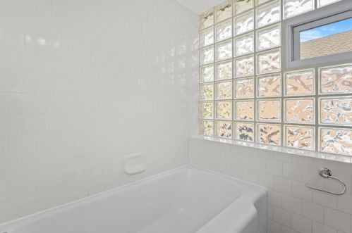 9225 Sacramento, Chicago IL 60805-2637 exterior