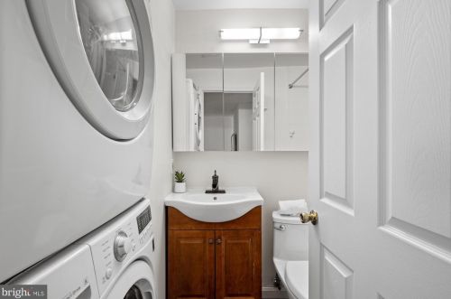 1429 Q St, Washington DC 20009-3808 exterior