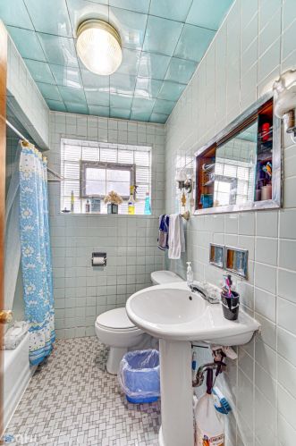 3912 59th St, Chicago IL 60629-4503 exterior