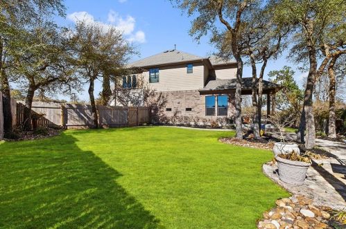 5120 Allamanda Dr, Austin TX 78739-2120 exterior