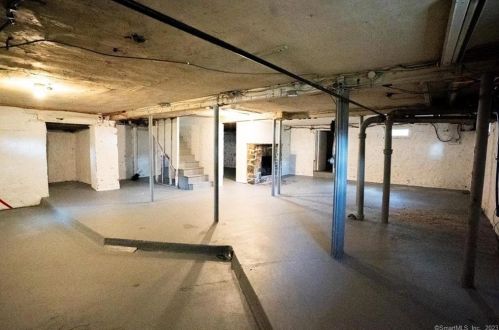 410 Commonwealth Ave, New Britain CT 06053-2404 exterior