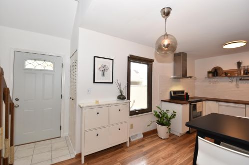 4888 19 St, Milwaukee WI 53209-5757 exterior