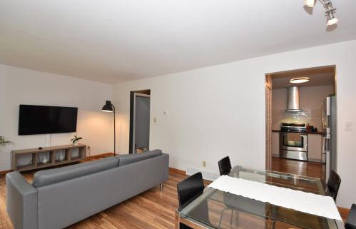 4888 19 St, Milwaukee WI 53209-5757 exterior